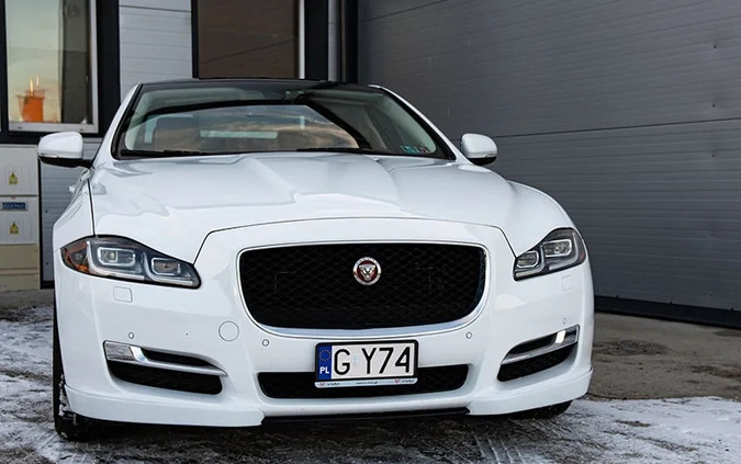 Jaguar XJ cena 127999 przebieg: 89000, rok produkcji 2016 z Bystrzyca Kłodzka małe 154